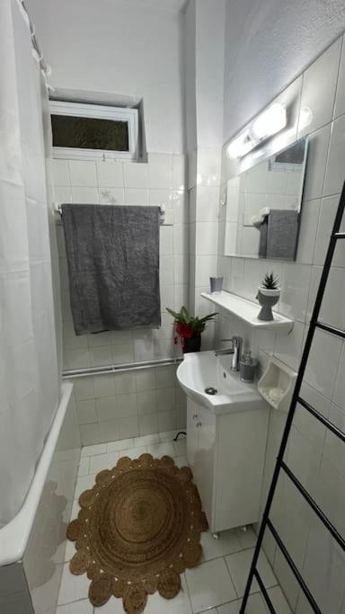 Akis Apartment *